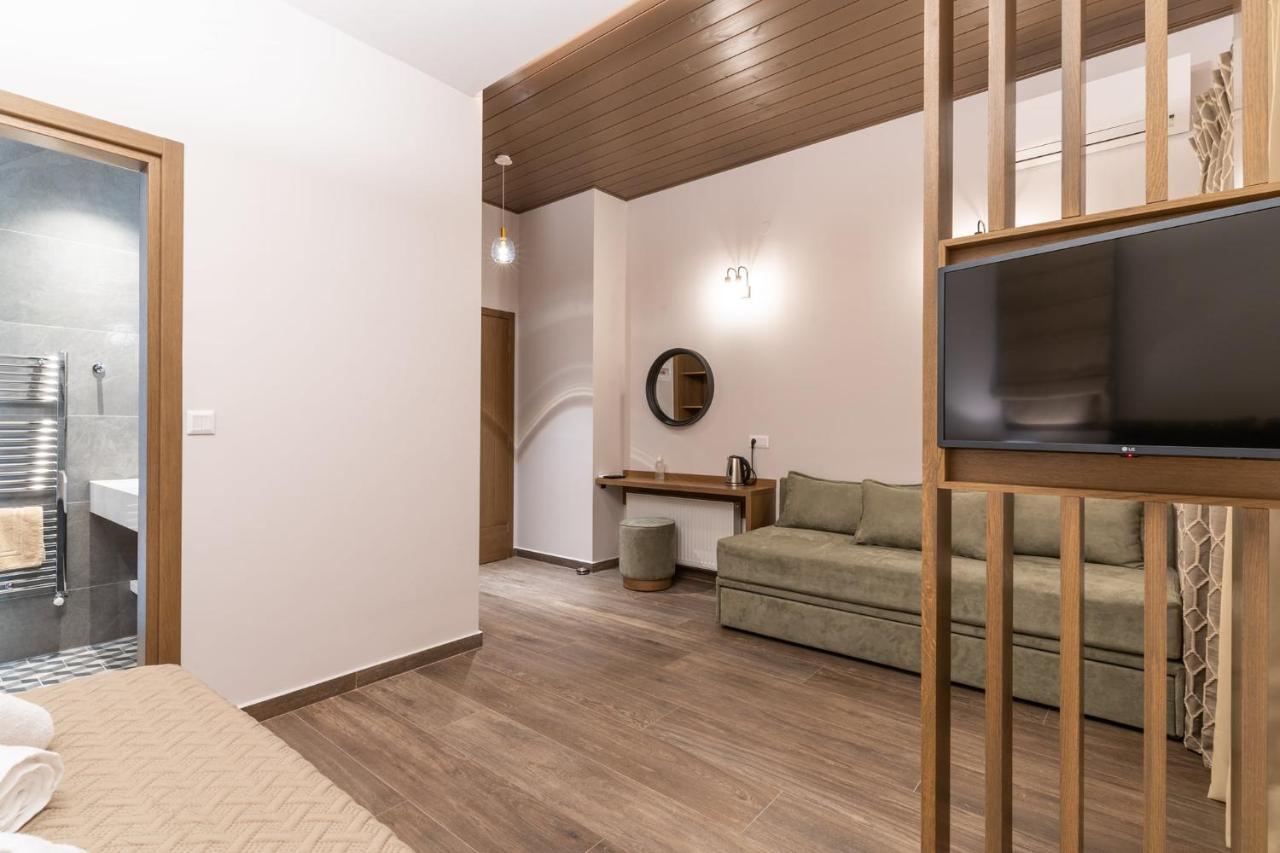 Lydia Suites And Rooms Литохоро Экстерьер фото